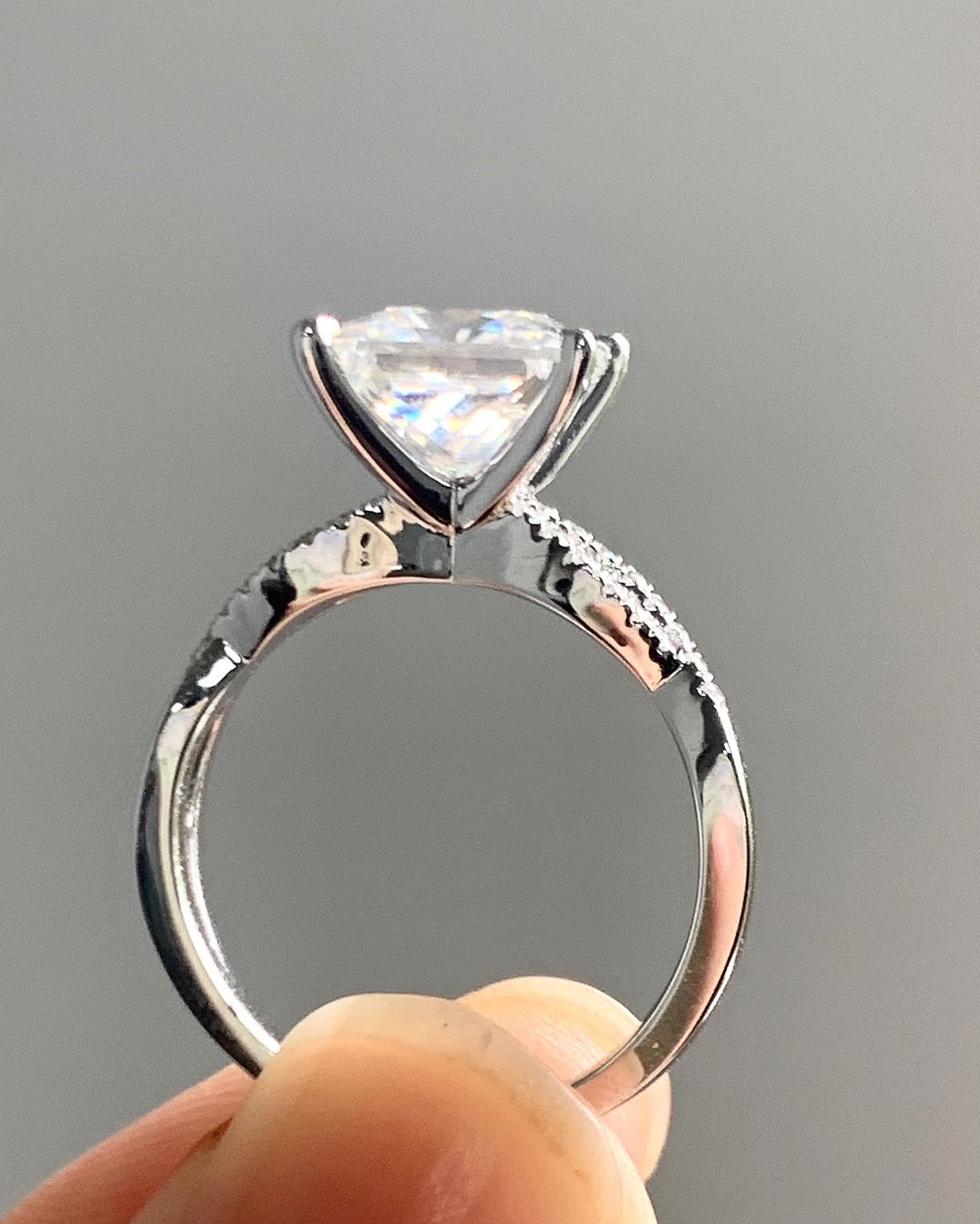 White Gold ring