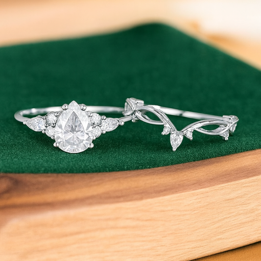 1.600ct Pear Lab Grown Diamond Engagement Ring Set