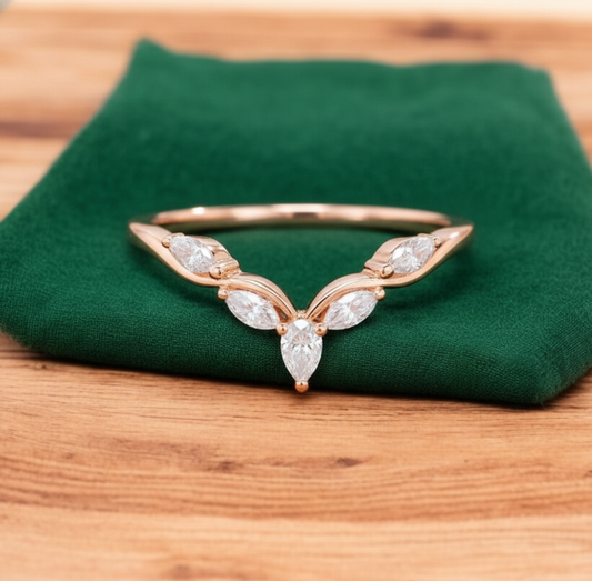 0.17 Ct Marquise Lab-Grown Diamond Curved Wedding Ring