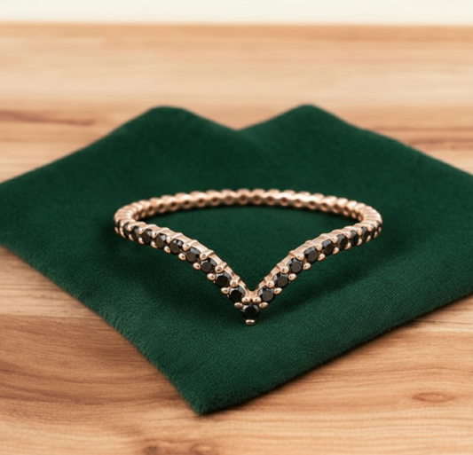 0.110 Ct Black Moissanite V-Shaped Wedding Band – Curved Ring