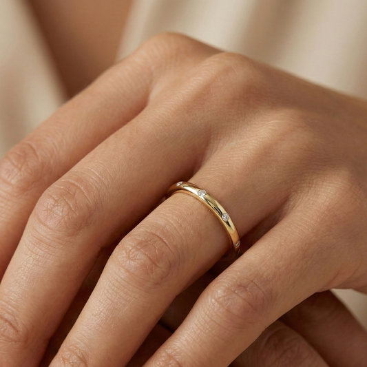 thin gold band diamond ring