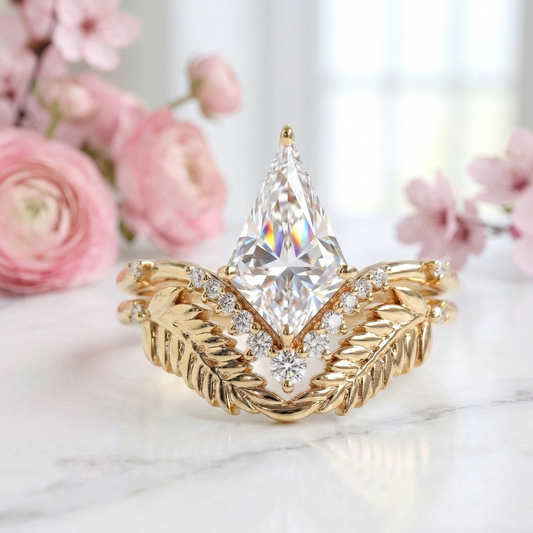 2.30 Ct Kite Cut Lab Grown Diamond Leaf Bridal Ring Set
