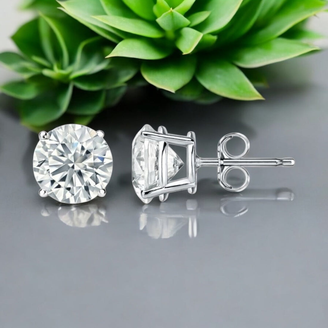 How to Prevent Jewelry From Tarnishing