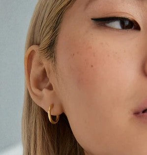 Medium Gold Tube Hoop Earrings • Solid 14K Gold Classic Everyday Hoops