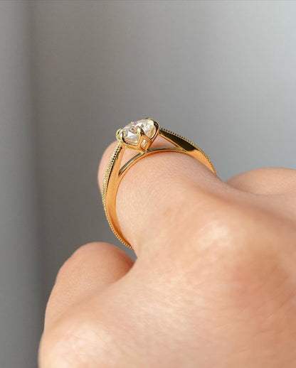 Vintage 1.50CT Round cut Lab-Grown ring