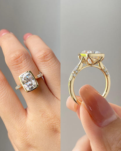 Gold ring 