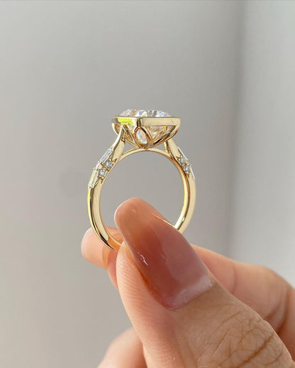Moissanite Ring