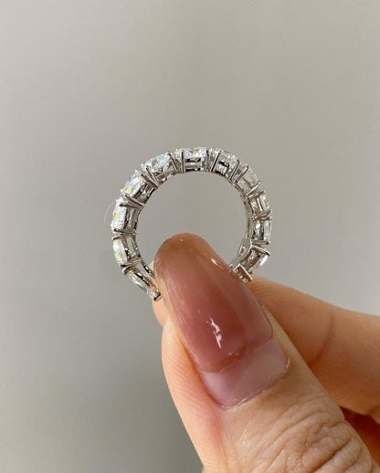 Engagement ring 