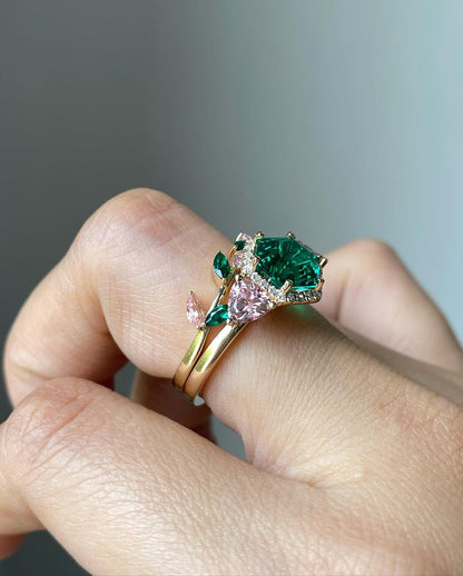 Engagement ring 