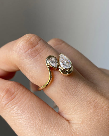 Twisted ring