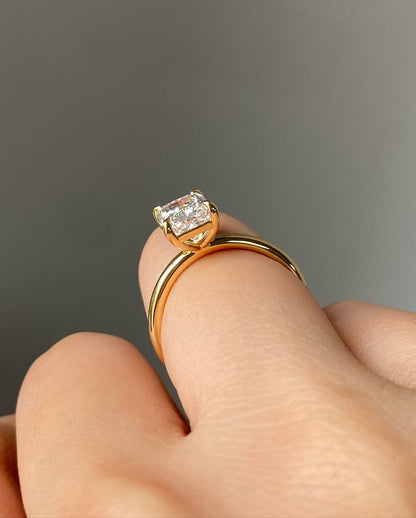 Moissanite Ring