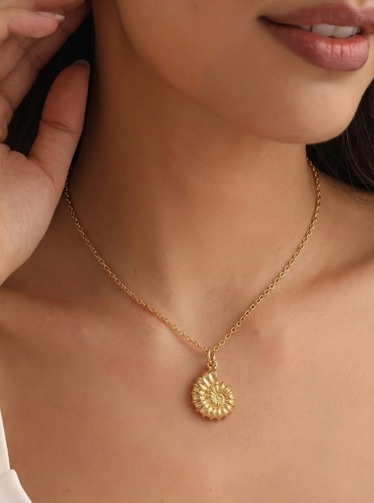 14K Gold Nautilus Shell Necklace - Spiral Shell Pendant