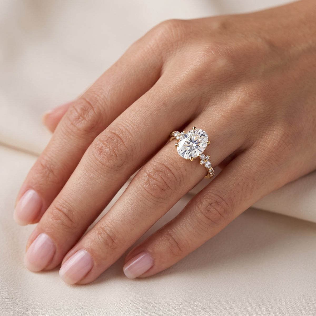 2.800 ct Vintage Oval Engagement Ring, 14K Solid Yellow Gold