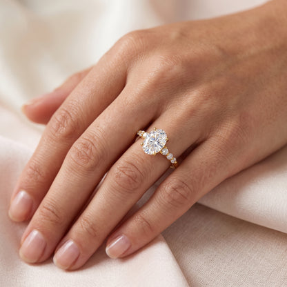 1.660CT Oval Lab Grown Diamond Engagement Ring
