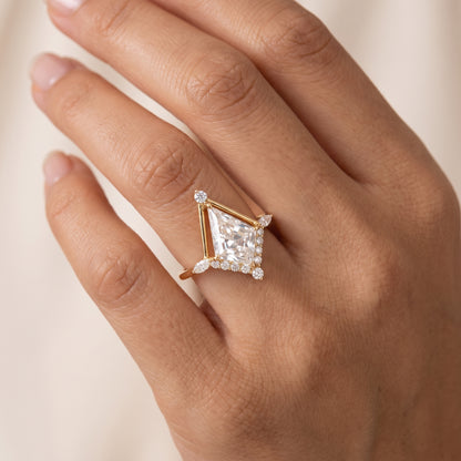 1.700ct Vintage Kite-Cut Lab-Grown Diamond Engagement Ring