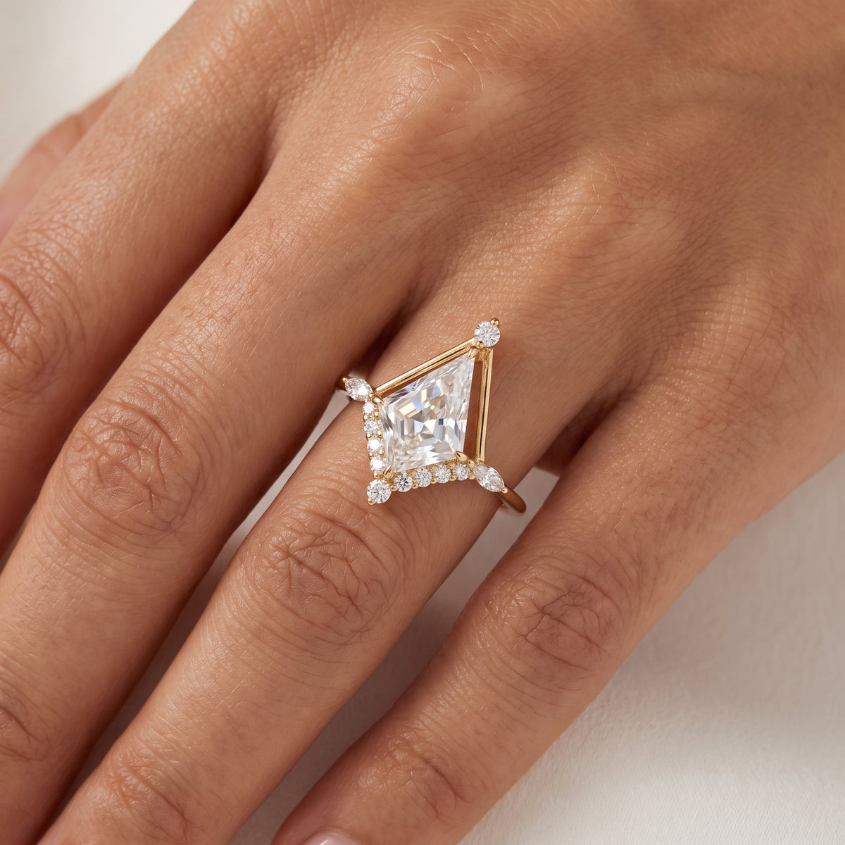 1.700ct Vintage Kite-Cut Lab-Grown Diamond Engagement Ring