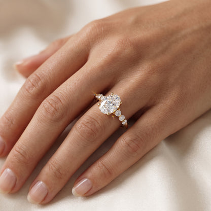oval shaped diamond ring​

