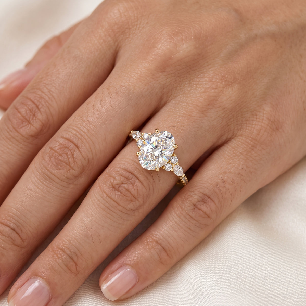 2.00ct Oval Cut 7x9mm Lab-Grown Ring