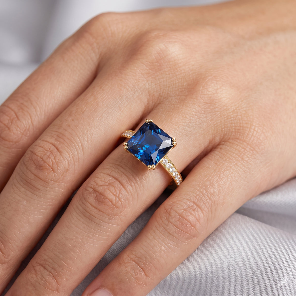 4.00ct Princess cut sapphire engagement ring