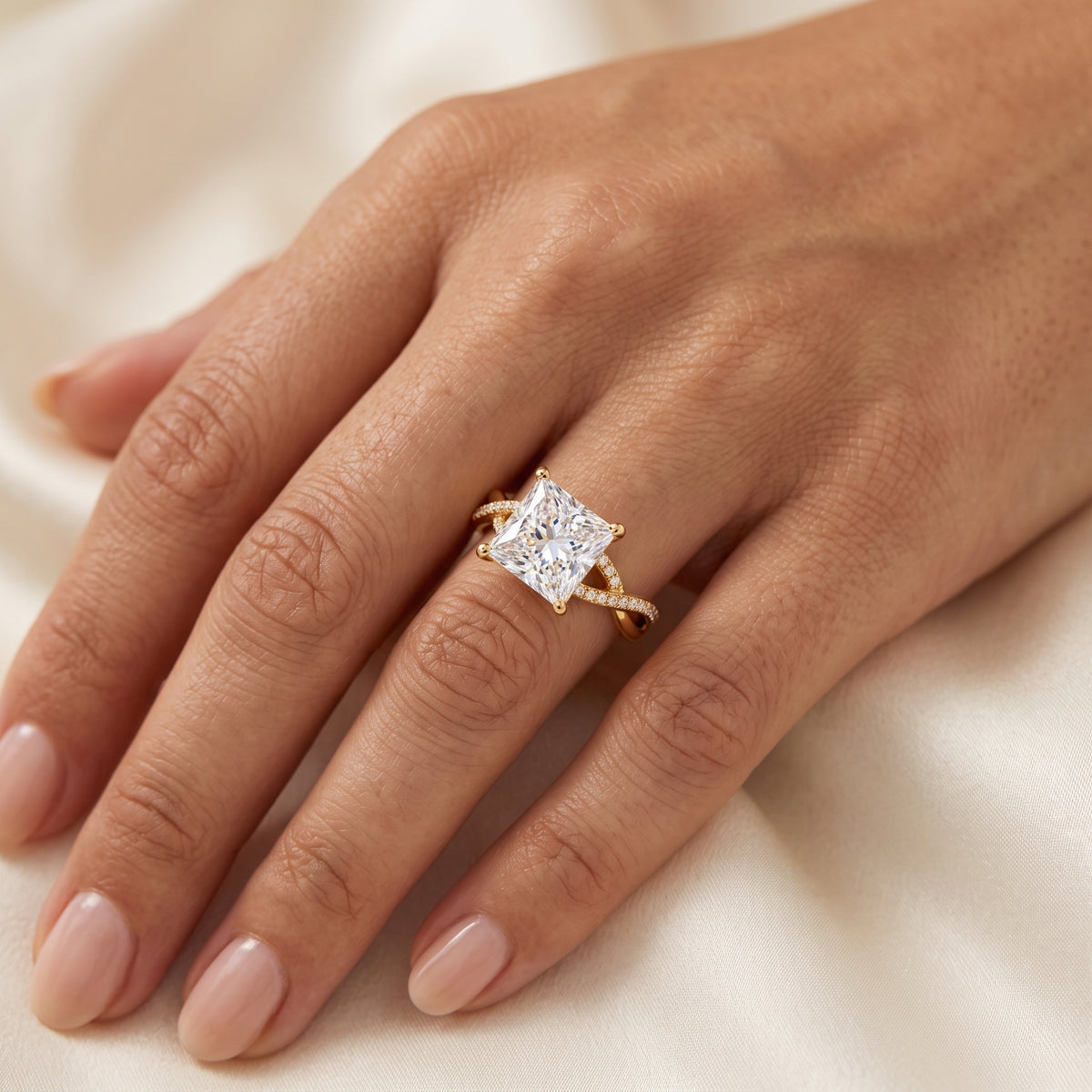 2.0ct Princess cut Twist Lab-Grown engagement ring
