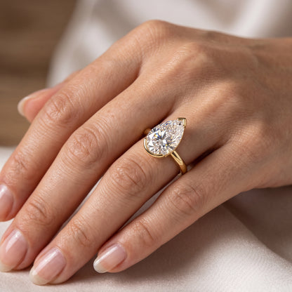 1.25 ct Pear Lab-Grown Engagement Ring - Elegant Solitaire