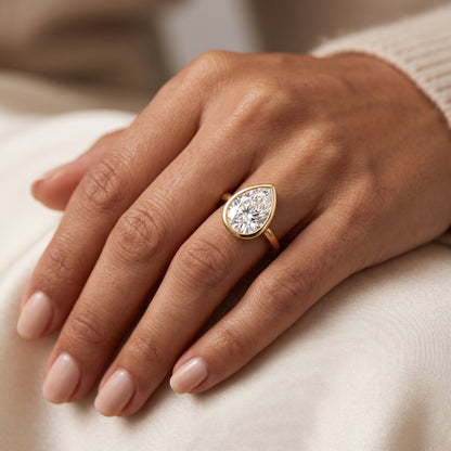 Pear Bezel Diamond Ring 1.25ct – 14K Gold Engagement & Bridal Ring