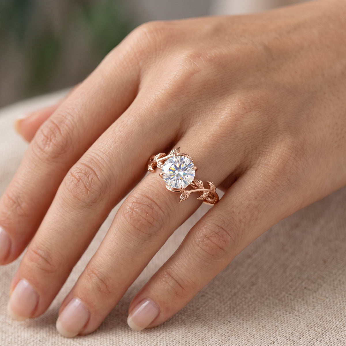 Vintage 1.00ct Round Cut Leaf Lab Grown Diamond Engagement Ring