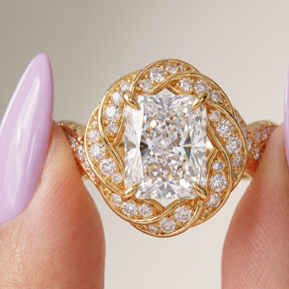radiant shaped diamond engagement rings​

