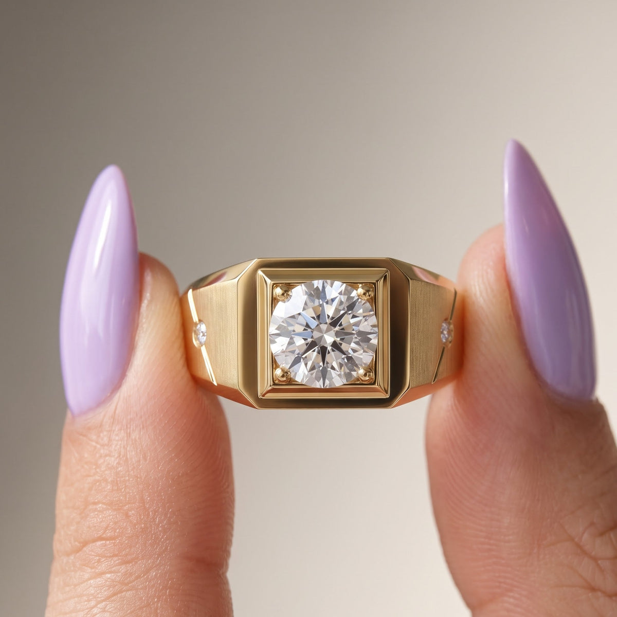 personalised signet rings​

