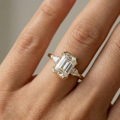 emerald shape engagement rings
