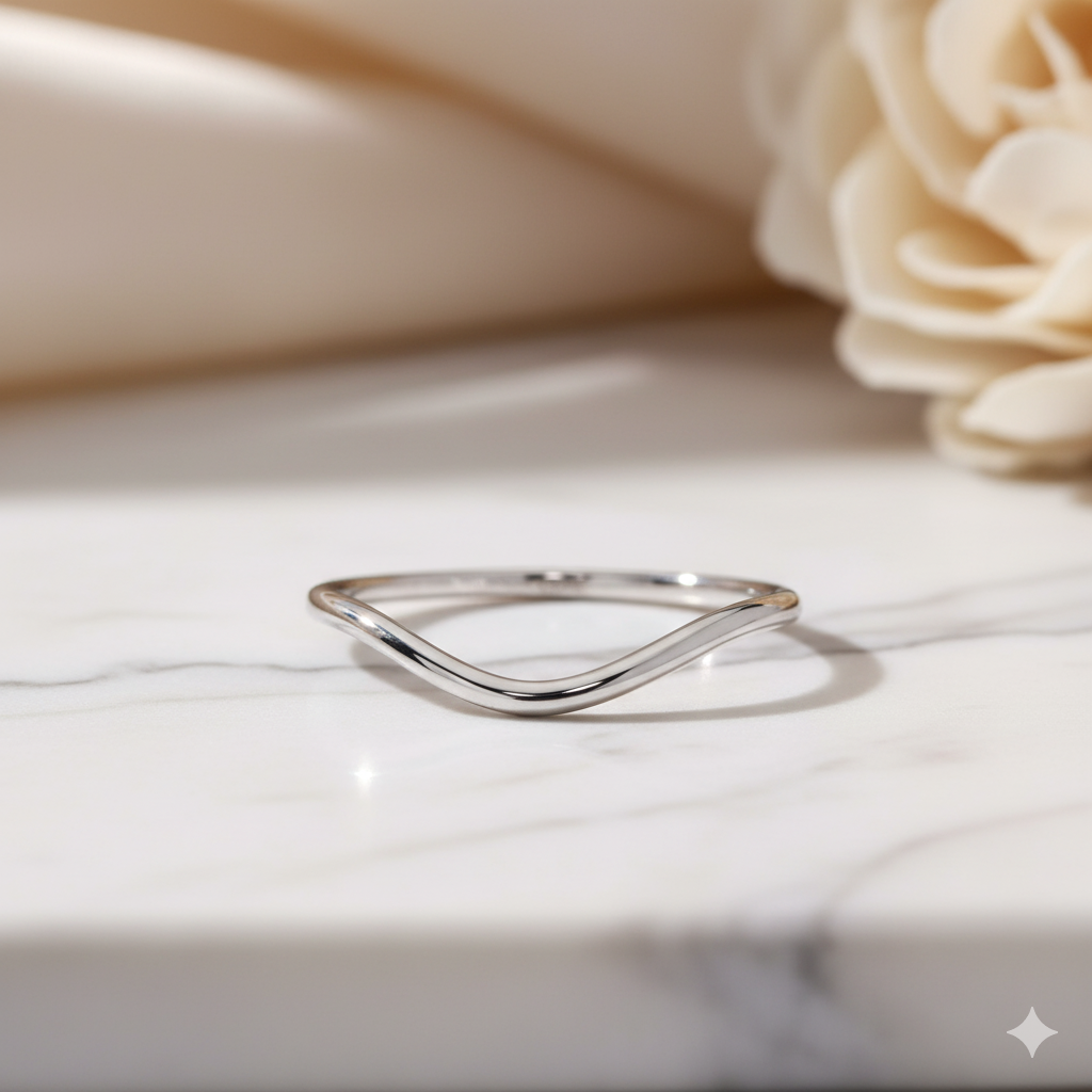 Elegant Lab Grown Curved Rings – Stylish, Sustainable Sparkle