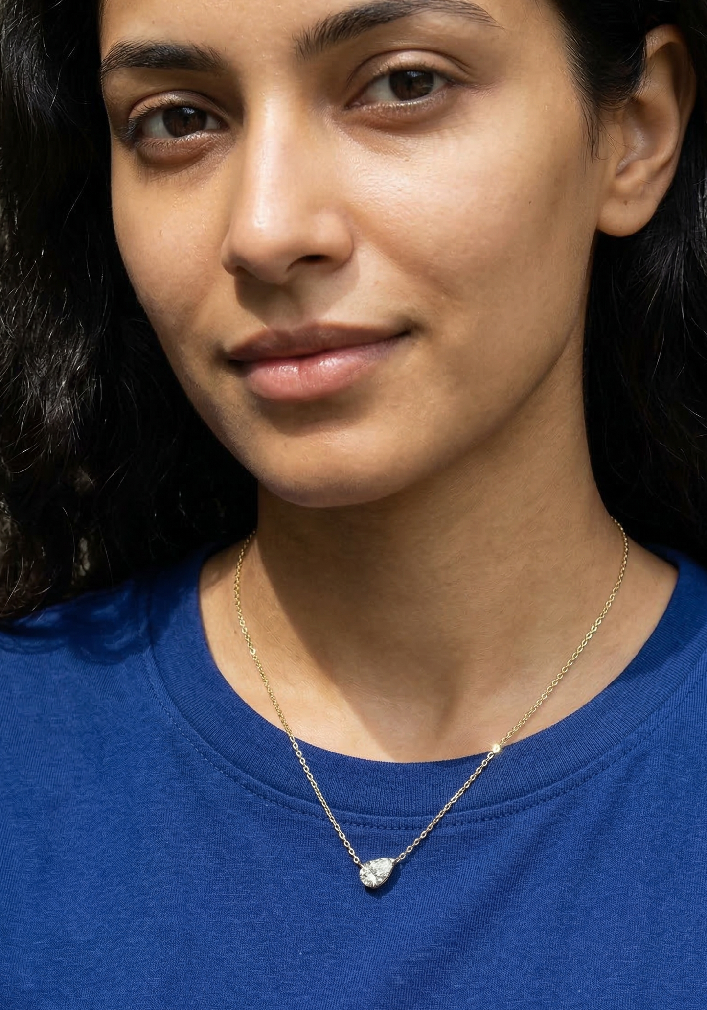 pear shape diamond pendant necklace​

