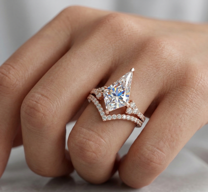 1.750ct Kite Cut Lab-Grown Diamond Engagement Ring Set