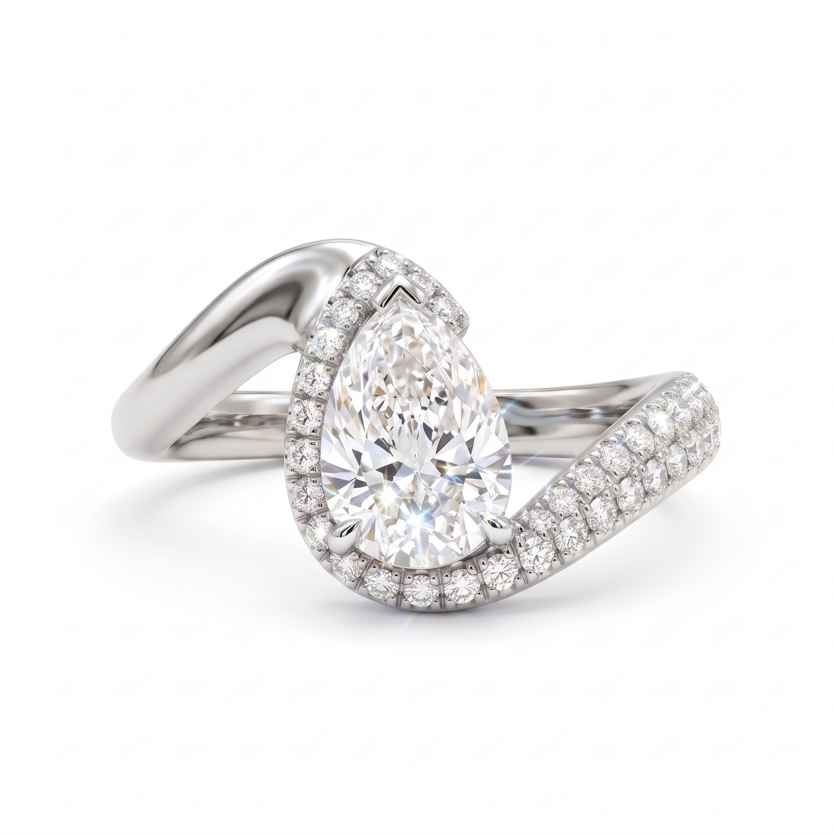 1.00 Ct Pear Cut Lab-Grown Diamond Engagement Ring in Gold | Diamond Halo Ring – Amavida Jewels