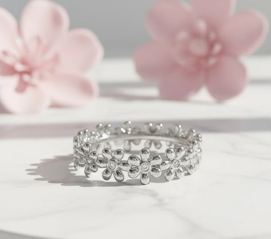 dainty daisy eternity band gold