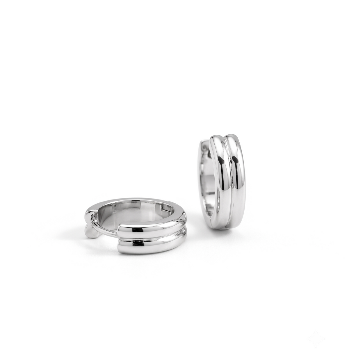 huggie earring hoops​


