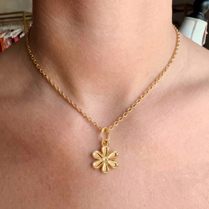 14k Gold Flower Charm Dainty Floral Pendant Necklace