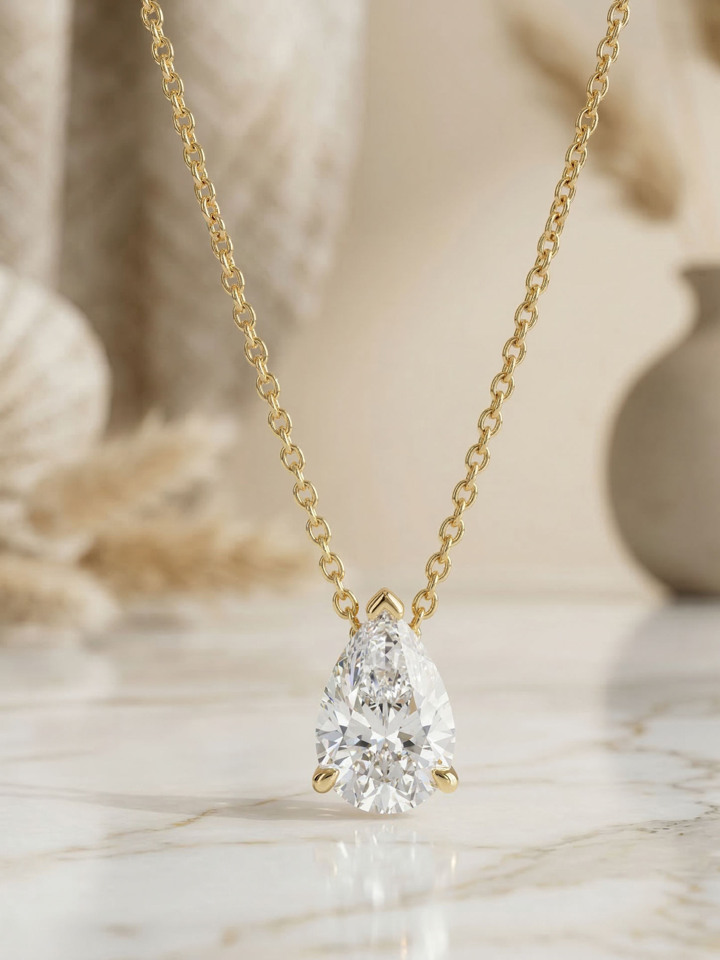 pear shaped diamond pendant necklace​

