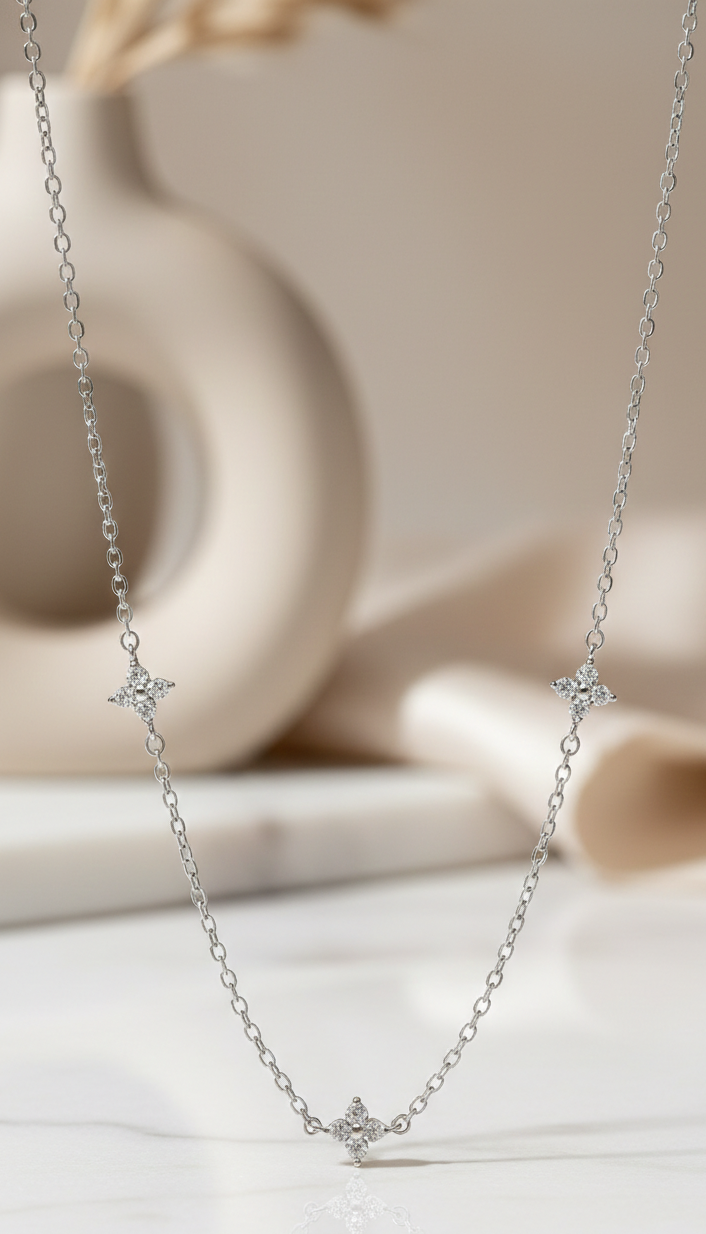 dainty gold necklace with diamond​

