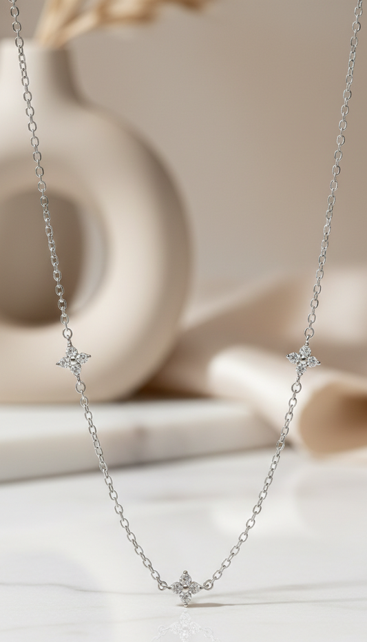 dainty gold necklace with diamond​

