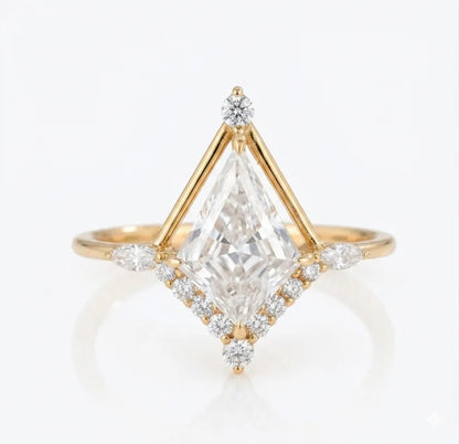 1.700ct Vintage Kite-Cut Lab-Grown Diamond Engagement Ring