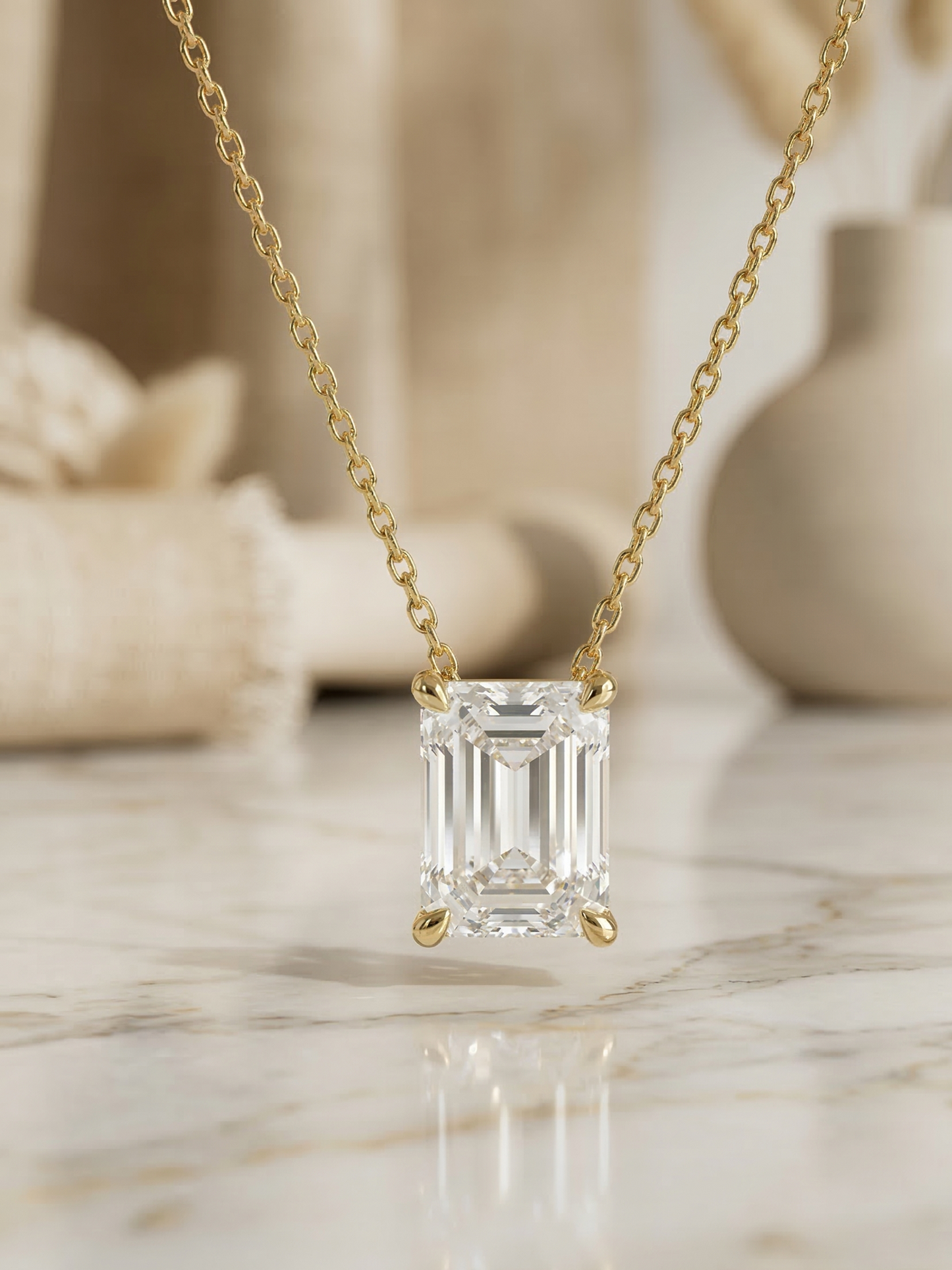 gold and emerald necklace​

