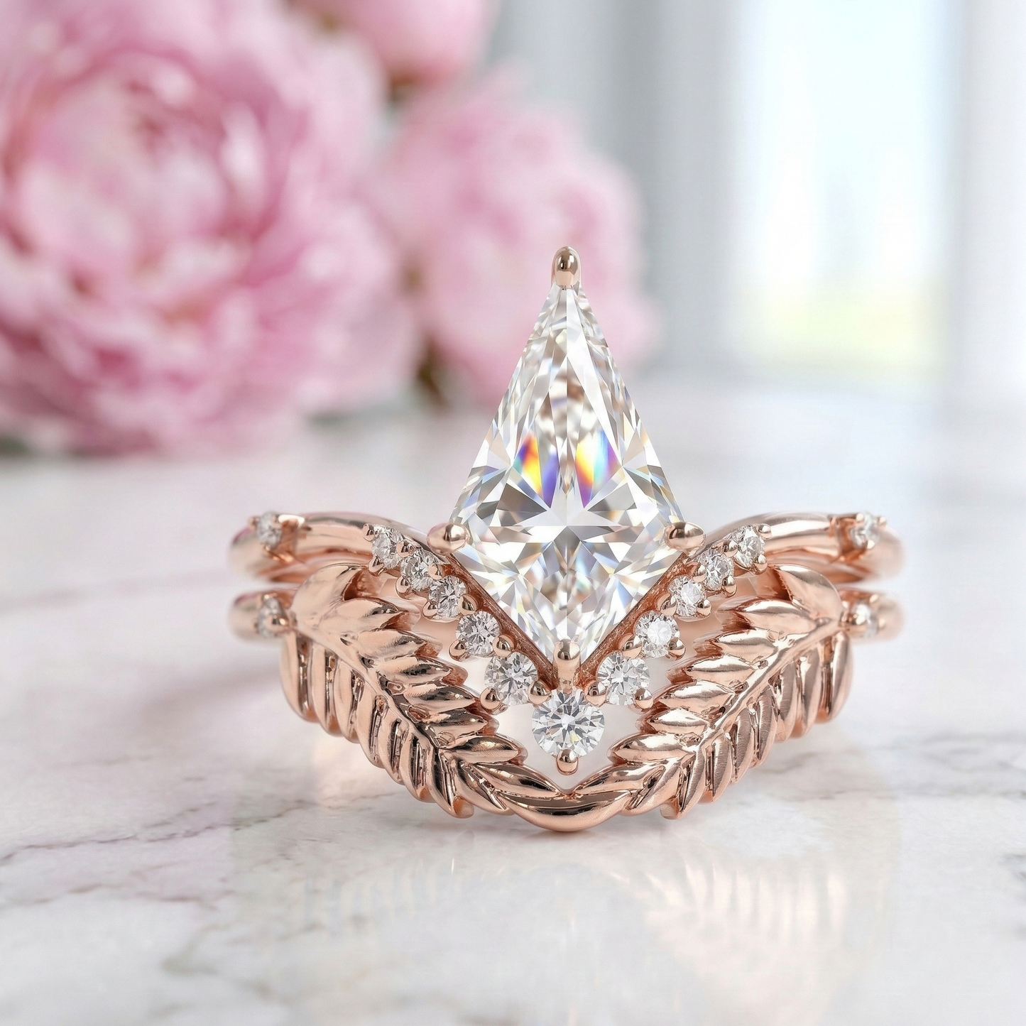 2.30 Ct Kite Cut Lab Grown Diamond Leaf Bridal Ring Set