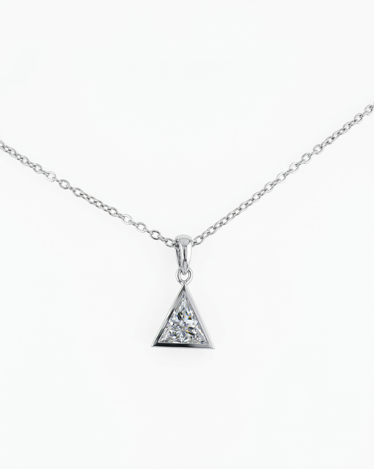 trilliant diamond pendant​

