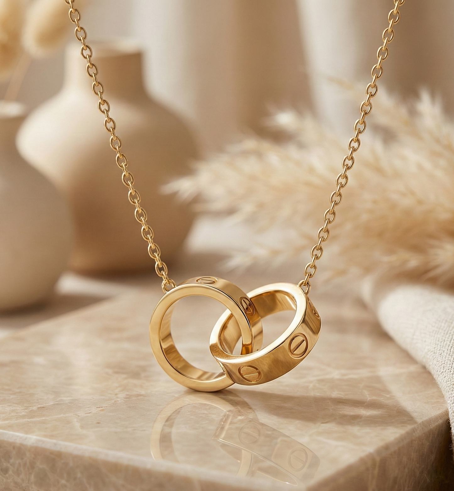 14K Gold Interlocking Rings Chain Necklace Pendant