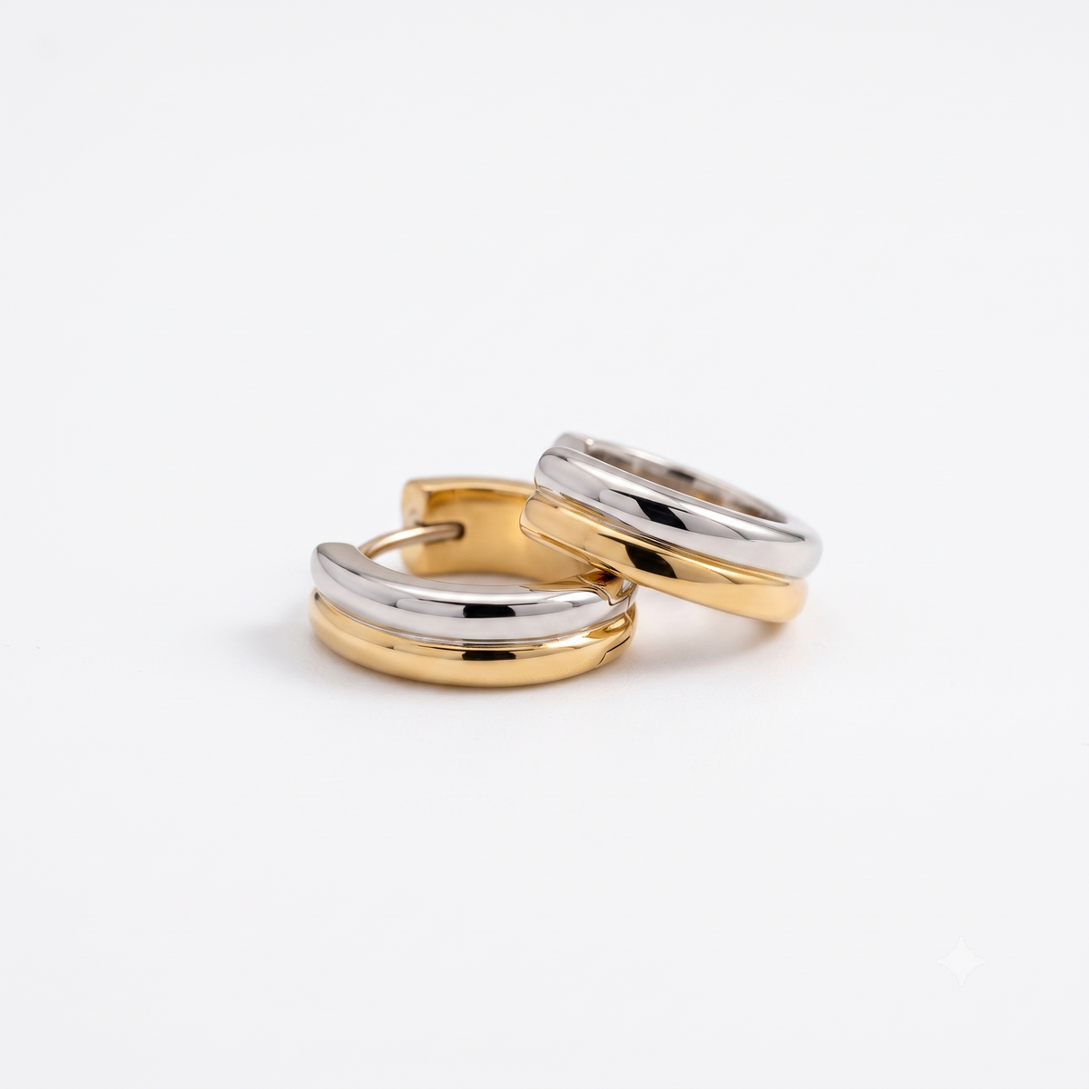 gold hoop huggie earrings​

