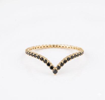 0.110 Ct Purple CZ V-Shaped Ring – Curved CZ Band