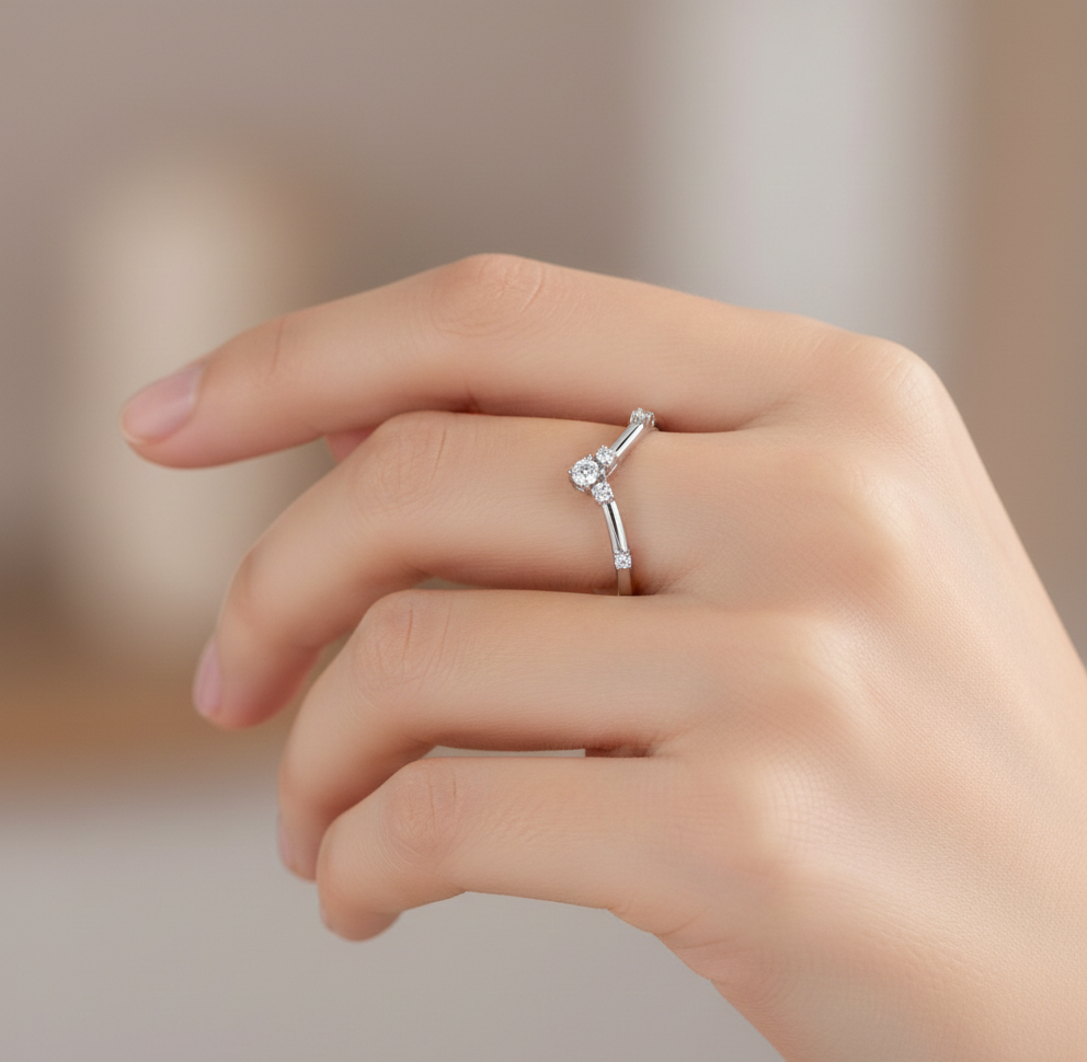 0.07 Ct Lab-Grown Diamond V-Shaped Ring – 14K Gold Chevron Band