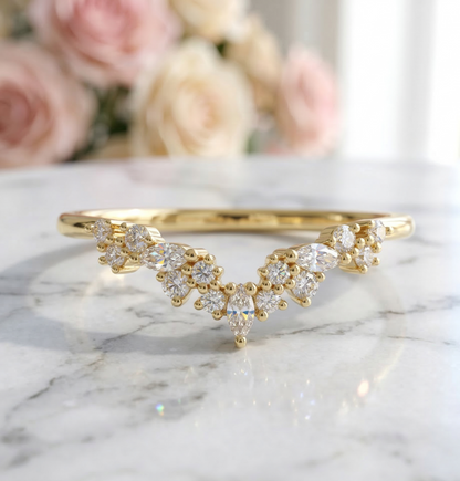0.23 Ct Curved Lab-Grown Diamond Wedding Band