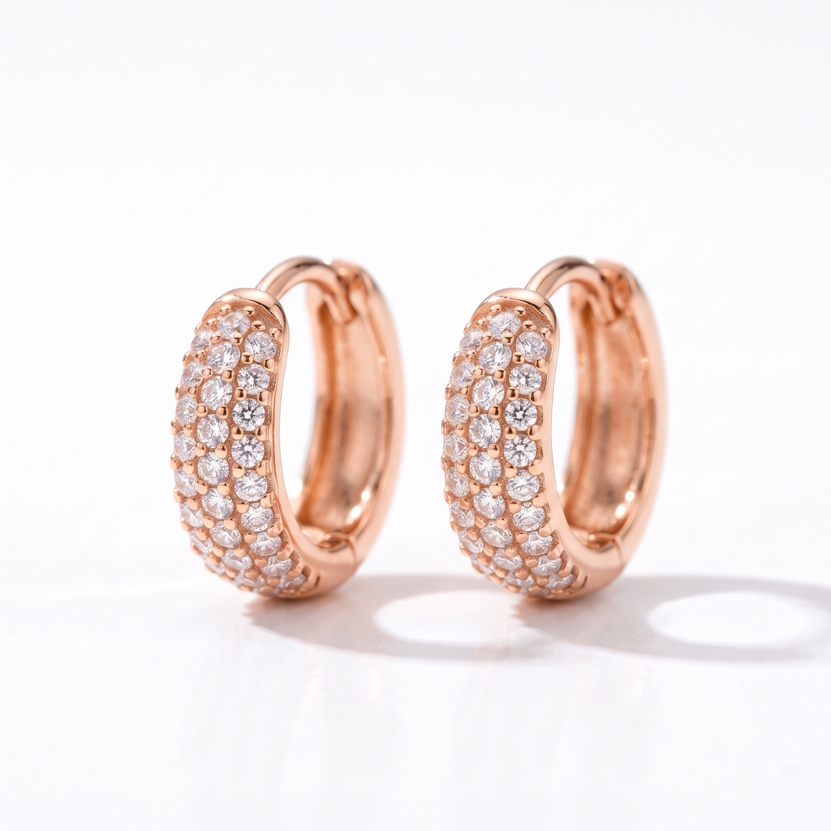 0.50 ct diamond huggie earrings